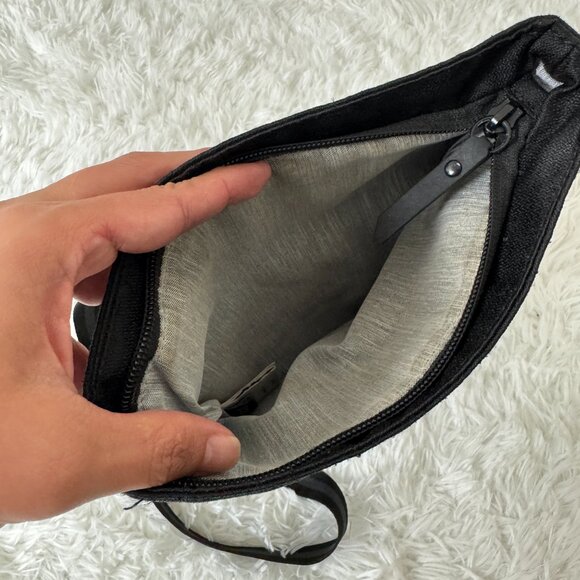 Sherpani Pica, Small Crossbody Purse RFID Protection Black - Picture 5 of 11